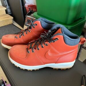 Men’s Nike Boots